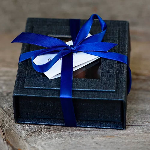 9 piece Gift Box